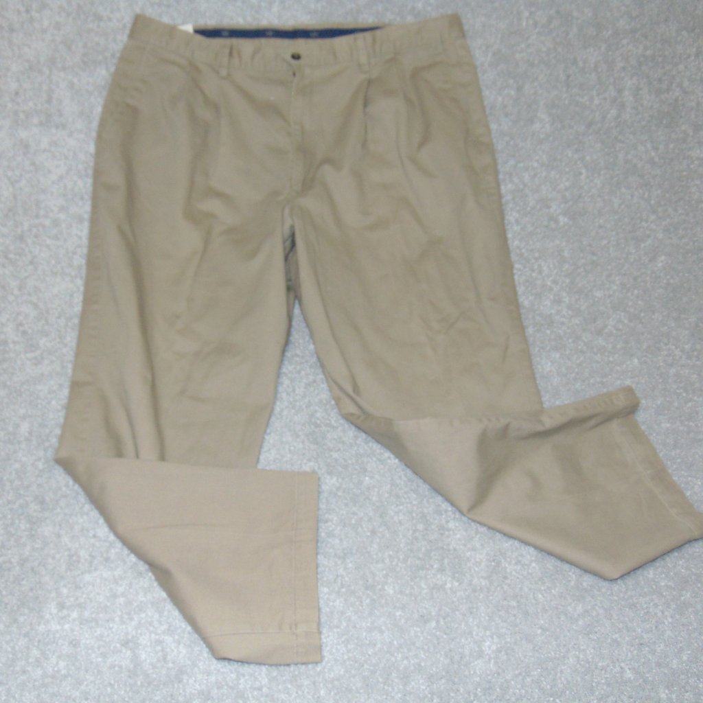 Dockers Mens No Wrinkle Twill Khaki Pleated Pant 42x30 Cotton Front Pockets
